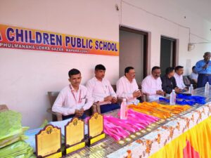 चंद्रा चिल्ड्रेन स्कूल मे सर्वोच्च अंक प्राप्त करने वाले छात्रों को शील्ड व मेडल से किया गया सम्मानित। 3 चंद्रा चिल्ड्रेन स्कूल मे सर्वोच्च अंक प्राप्त करने वाले छात्रों को शील्ड व मेडल से किया गया सम्मानित।