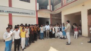 सूर्या पब्लिक कान्वेंट इंटर कॉलेज के मेधावियों ने लहराया परचम।